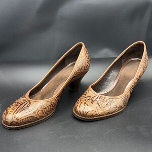 AEROSOLES, Vintage, Brown Heeled Shoes with‎ Elegant Design size 9